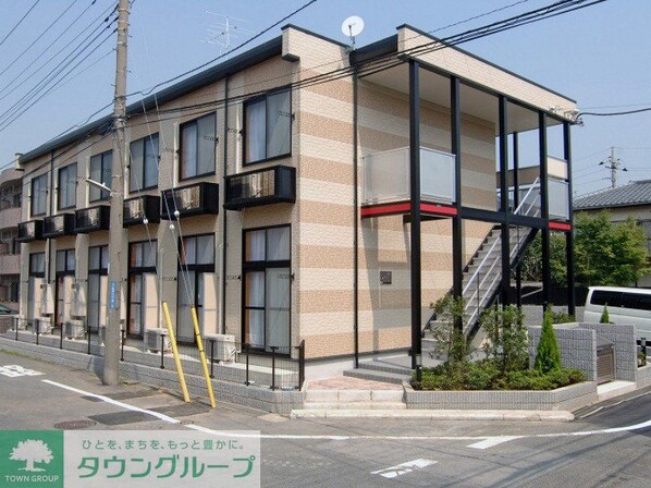 レオパレスコートサイド ヴィラの物件外観写真